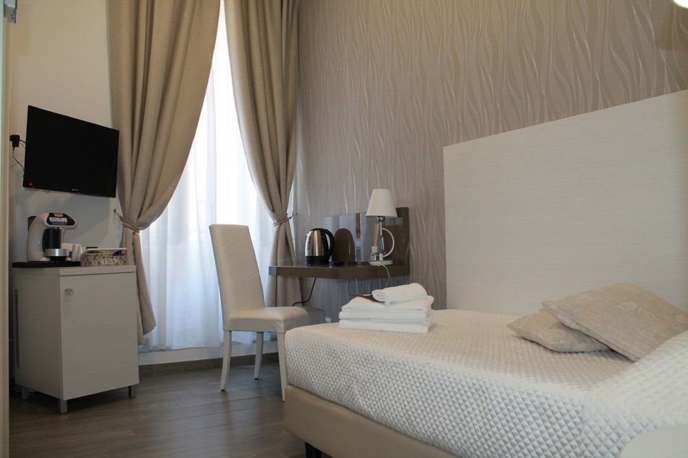 Elenoire Rooms & Suite Rome Buitenkant foto